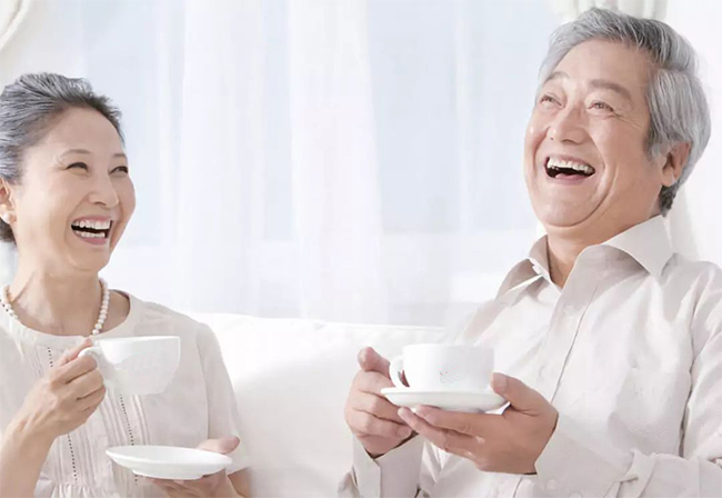 1-21061G00951596 888集团科技